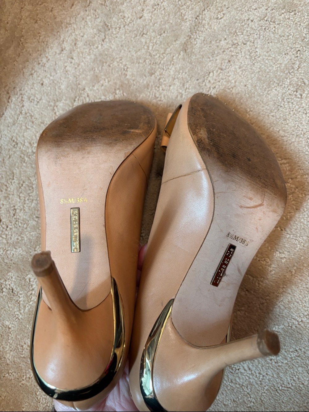 Three pairs of Louis et Cie peep toe heels. Navy, beige and black. - Picture 9 of 10